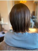 30代×セミロング×グレージュカラー