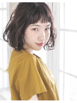 シャンプー 本店(SHAMPOO) 個性をプラスした、大人可愛いショードボブスタイル