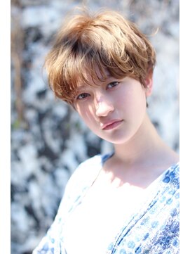 クーエフー(coo et fuu) 20代30代アンニュイふんわり小顔ショートベージュ大人可愛い