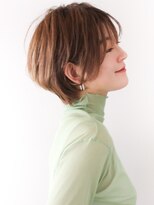 ロビー 表参道(ROBBY)&nbsp;センターパートのマニッシュショート／アッシュブラウン