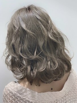 イコール 銀座(equal) くびれヘア/ビタミンカラー/メルティカラー[銀座/髪質改善]