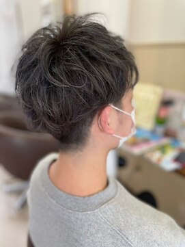 コアフィールフィス(COIFFURE fils) お得クーポンあり！【見附　今町】ブリーチONカラー　プラチナ