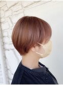 ピンクベージュ
