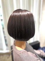 ツムグ 代官山店(TUMUGU)&nbsp;白髪ぼかしアッシュブラックミントアッシュ×小顔ショートボブ