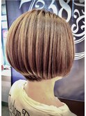 大人丸み小顔グラデーションマッシュショートボブ