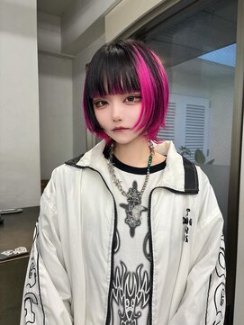 オーン(OOn) ネオンピンク×ブラックのショートウルフ