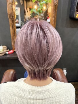 ピンクベージュ／パステルピンク/ハイトーン