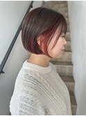 インナーカラーピンクレッドとボブ★秋山