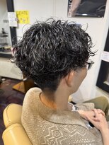 フィールエー レキシントンプラザ店(feel.a)&nbsp;初めてのパーマにもおすすめ♪ツイストスパイラルでかっこよく♪