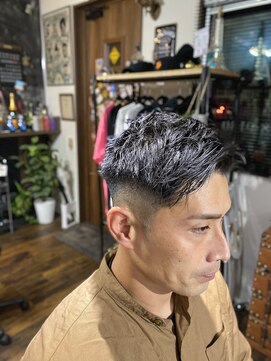 ヴェナ(VeNA) メンズパーマスタイル