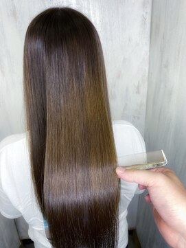 アンフィユヌキャトル(AnFye une Qatll) ジュエリーシステム×LULUトリートメント×縮毛矯正で艶髪♪