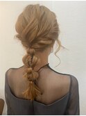 お呼ばれヘア編み下ろしスタイル