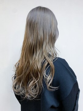 トップヘアー 玉島店(TOP HAIR) 《TOPHAIR 玉島店/ ぴーち》グレーベージュのグレージュカラー