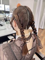 オウン(AUN)&nbsp;タイトツイン