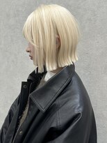 ロンド レア 天神大名店(Lond Le’a) 髪質改善ケアブリーチ小顔ワンレンボブホワイトブロンドカラー