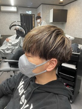 レベル 葛西店(LEVEL) 刈り上げマッシュ ハイライト メンズカット/葛西メンズ/葛西スパ