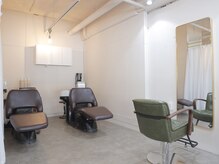 エムドット ヒロシマ(m. HIROSHIMA)の雰囲気（温かい光が差し込む落ち着いた店内で周りを気にせずゆったりと♪）