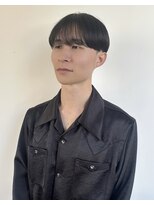 ヘアーアイストゥーレ(HAIR ICI TRE) 毛流れハンサムショートセンターパートメンズ黒髪爽やか