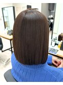 赤みを抑えた透明感のあるアッシュブラウン