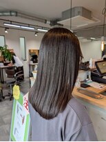 ウールバイレガーレ(uul by Legare/a)&nbsp;グレージュ切りっぱなしボブ前髪ありミニボブミルクティベージュ