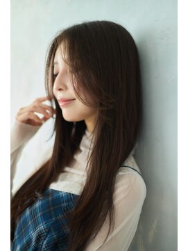 リトバイプティパ(Lit by petit-pas) 韓国風顔周りカット