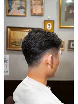 七三分けツーブロックフェード