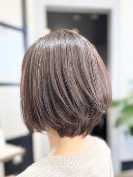 シュヴー 築地(CHEVEUX) ショートボブ/ベージュ/明るい白髪染め（白髪ぼかし)/40代/50代/