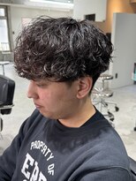 ハイプ(HYPE)&nbsp;フェザーパーマ/センターパート/シャドウパーマ/眉毛