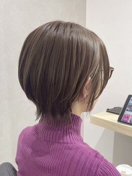 ココリット(cocorite)の写真/経験豊富なスタイリストが髪質や骨格、クセを見極めて、360°どこから見ても綺麗なシルエットを叶えます◎