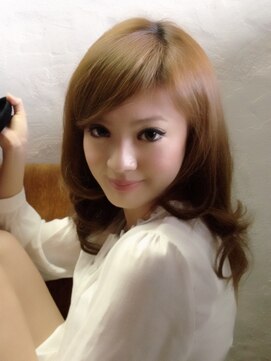 ヘア センス ヤマモリ(hair sense YAMAMORI) セミロングのカールスタイル