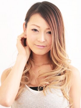 フラミューム(flammeum) 甘くならない上品でクールなスウィートガール★ 【平塚】