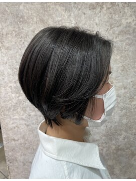 ルイス 喜連瓜破(Luis) ショートボブ