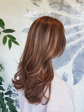 エディット アンド 緑地(Edit&) 艶艶立体感ロング