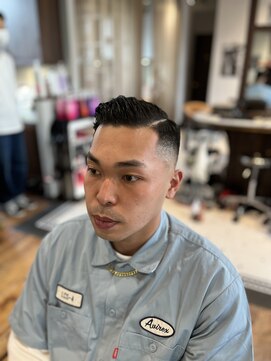 リバレッジ 広尾(Leverage) 外国人風七三パーマ