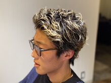 カラーで魅せる◎メンズショート×メッシュカラーで個性派スタイルに！