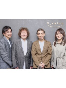 ハイキャリアスタイリストが集結!お悩みに合わせて薬剤をカスタムするので、サロン帰りもうる艶髪が長続き*