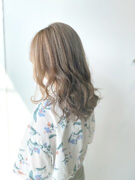 ミチ ノア(mich-nor-) ハイライトでブライダルカラー◎20代30代40代