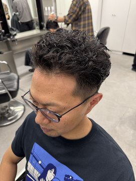 グルーマーズトウキョウ(GROOMER/S TOKYO) 【GROOMER/S 丸山】 ツイストスパイラル パーマ スペインカール