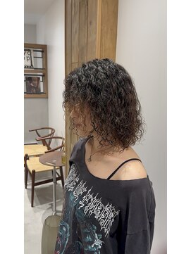 シアン 矢場町店(CYAN.) 海外風が好きな方に！ハードスパイラルパーマ。