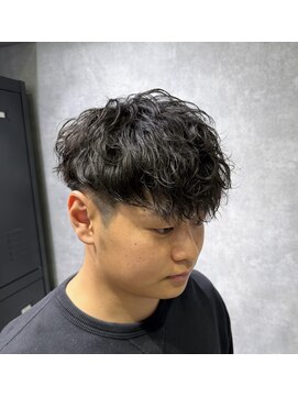 レイズ 名古屋(RAYS) 外国人風スペインカールフェード名古屋