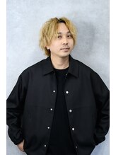 【大屋 和真】最高のプロデュースを。メンズカットと「脱白髪染め」ハイライトでお悩みを魅力に変える。