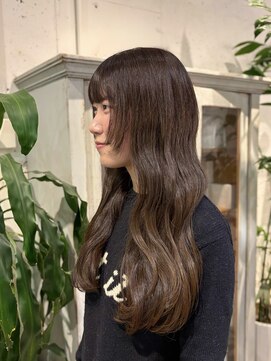 トゥループレイス(true place) オリーブベージュカラー 透明感カラー