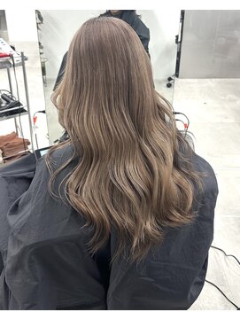 レアル 心斎橋 大阪(REAL) ミルクティーベージュ