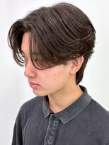 セプト 博多(SEPT.) フェザーパーマ ツーブロック 黒髪 センターパート アッシュ