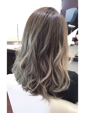 ビアンコ(BlANCO) 【BLANCO】クセをなじませた外国人風ロング♪(水嶋哲哉)