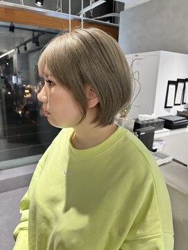 ファイブバイジエクト 堀江(FIVE by The Ect) グレージュショート