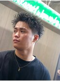 刈り上げスパイキーショート