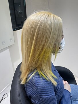 エミュスト(Emuest) ニュアンスイエローハイライト