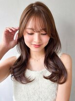 キリ 表参道(kyli)&nbsp;美髪こなれヘア艶感モテ髪ホワイトブロンドサイドバング前髪
