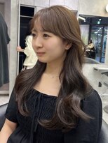 シティ(CITY) レイヤーカット ベージュカラー 顔周りカット